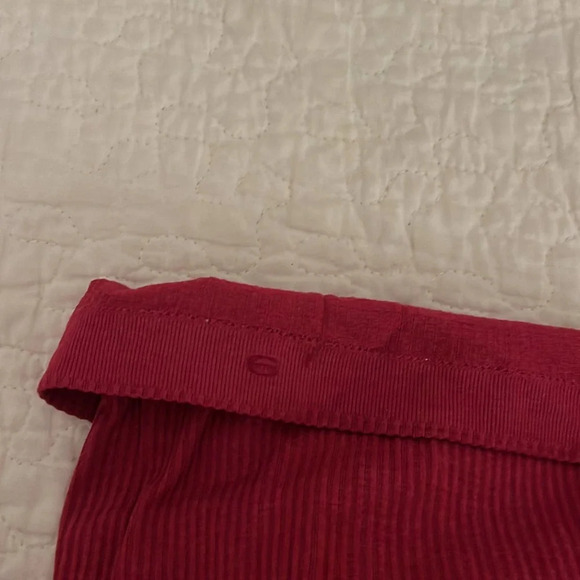 Lululemon ribbed tank top built in sports bra size 6 - Picture 5 of 5